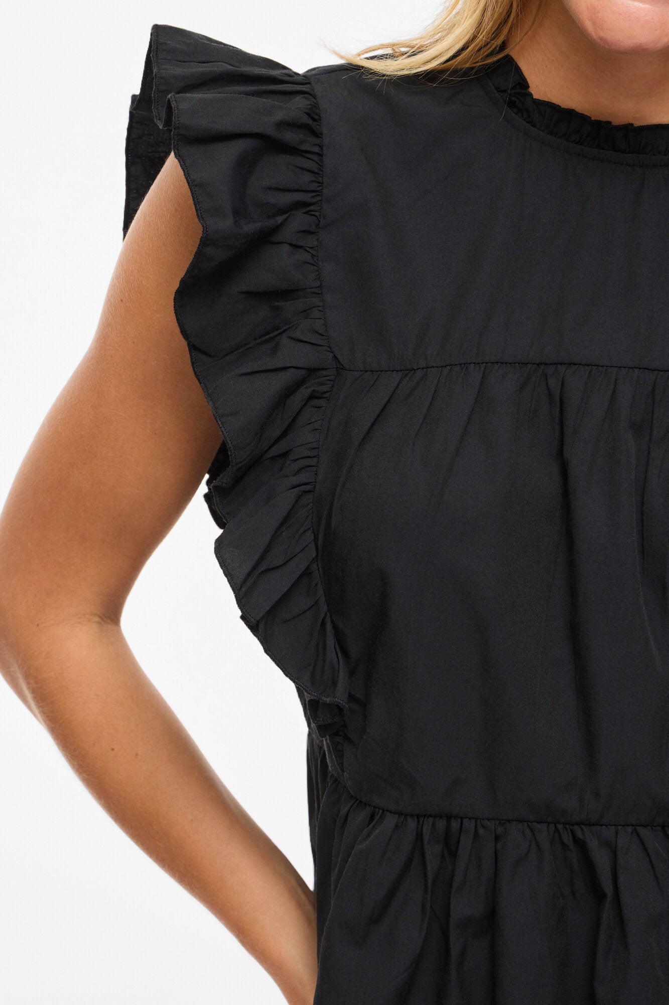 Virufella Frill top - Black Beauty